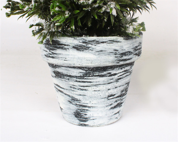 Petites décorations de Noël avec de la neige