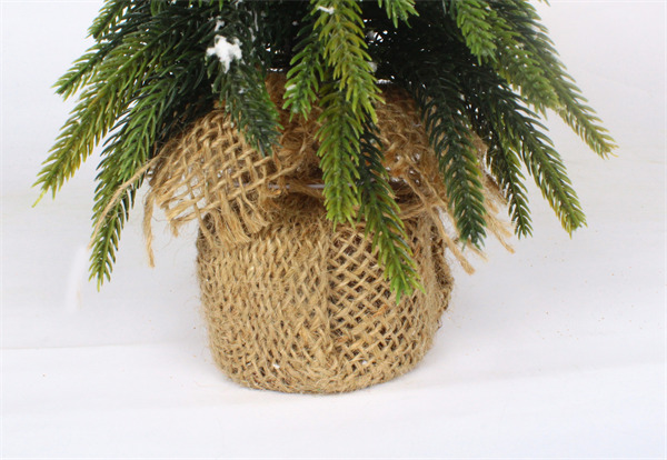 Décorations de Noël avec socle en bois de jute